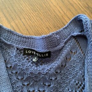 Lovellie Women's V-Neck Sweater in Blue